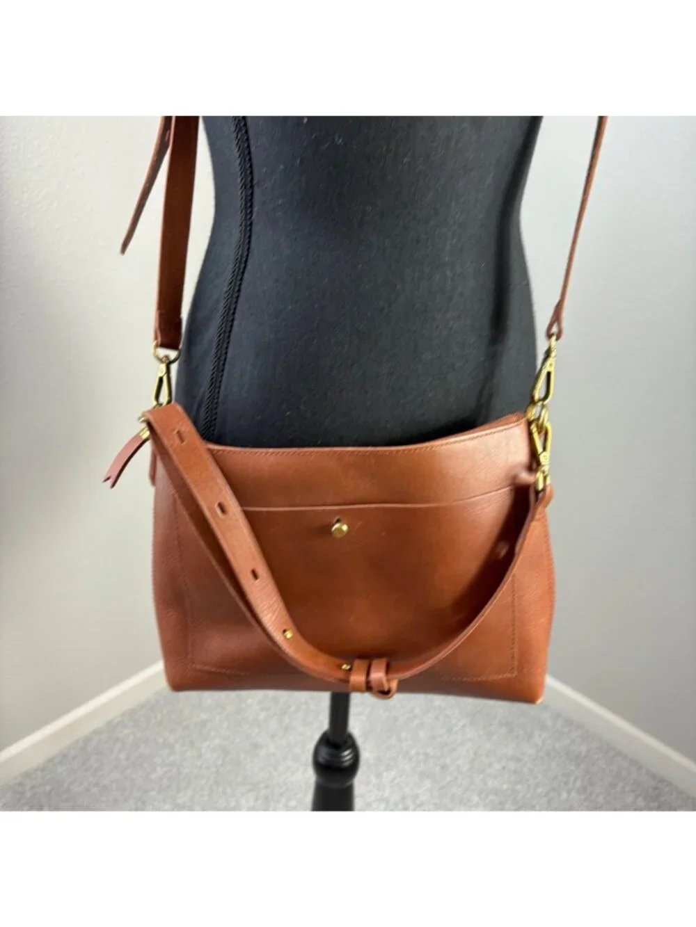 Madewell The Transport Shoulder Crossbody Leather Bag English Saddle Brown